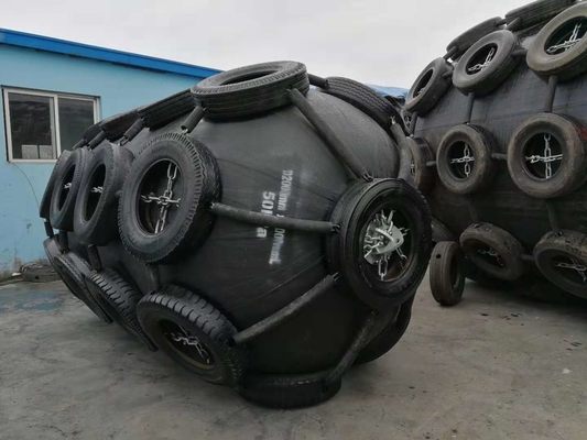 CCS certyfikowany pływający, czarny, pneumatyczny materiał gumowy Yokohama Fender