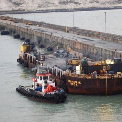 Yokohama Rubber Marine pływający błotnik do ochrony statku