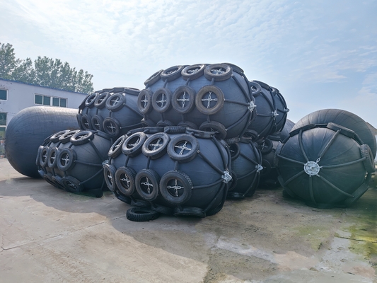 50Kpa 80Kpa Marine Yokohama Pneumatyczny błotnik gumowy do dokowania łodzi