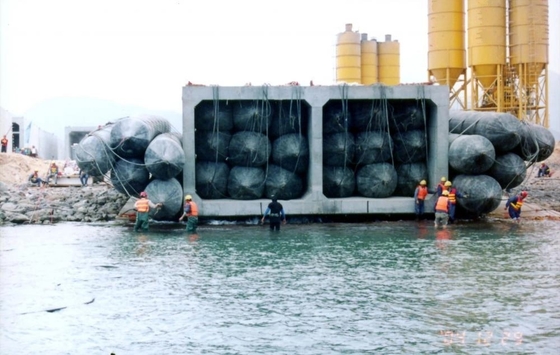 Dry Dock Nadmuchiwane gumowe poduszki powietrzne Wypuszczają łodzie Cena fabryczna na sprzedaż