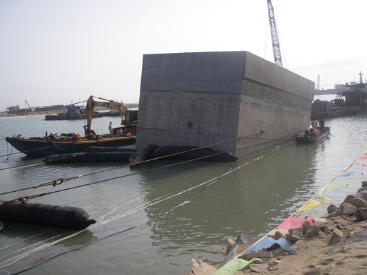 Pływająca poduszka powietrzna Salvage Marine Gumowe poduszki powietrzne Pneumatyczna poduszka powietrzna do wodowania statków