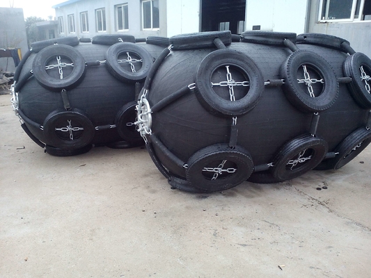 Wysokiej wydajności cylindryczny gumowy fender do statków