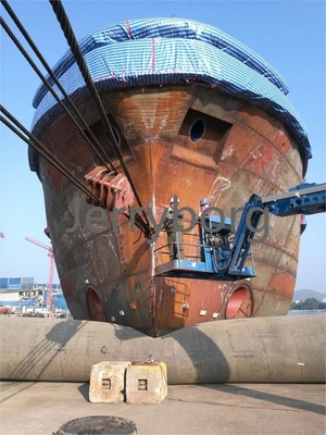 Wysoka pływalność Podnoszenie statków Poduszki powietrzne Dock Leveler Dla kontenerów