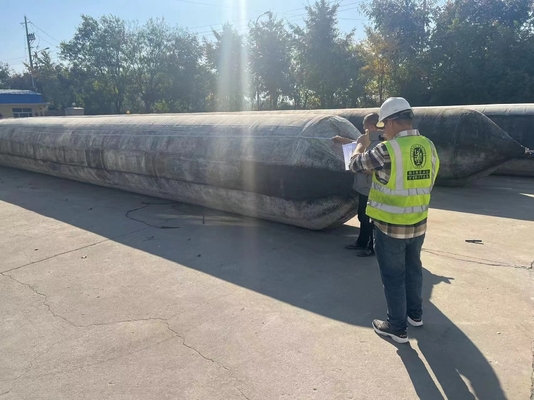 Poduszki powietrzne do balonów z gumowej gumowej dla ratowników morskich do ciągnięcia do brzegu ciężkich pojazdów podnoszących na stoczniach