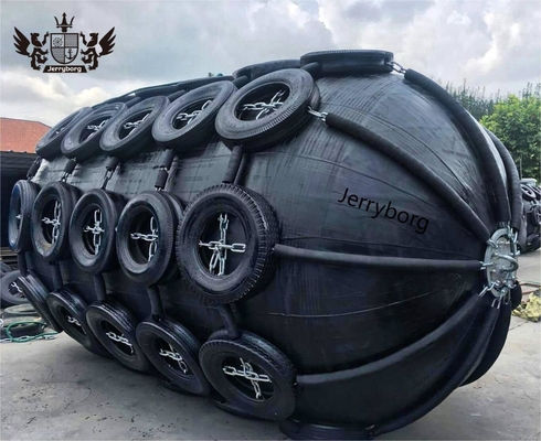 ISO 17357 Standardowy 50kPa/80kPa Yokohamski gumowy fender z oponami i łańcuchami