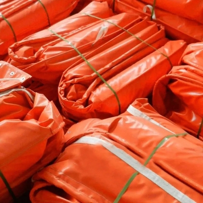 PVC Floating Barrier Foam Rubber Oil Containment Boom Zindywidualizowane porty kontenerowe/jeziora/offshore oil boom