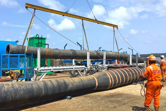 Producenci elastycznych morskich węży pływających Zrzut oleju z smoczka kołnierzowego Dredge Sand Mud Oil