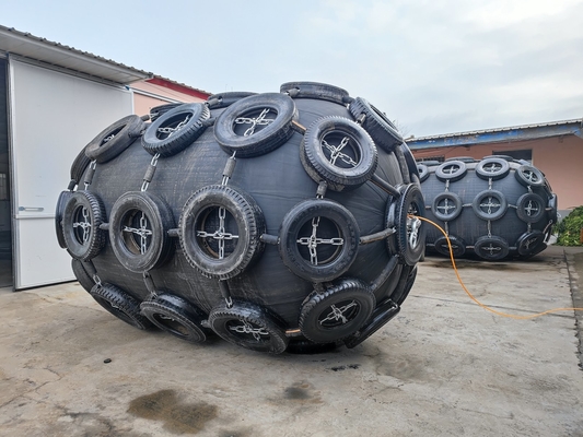 Pneumatyczny gumowy Yokohama Marine Fender