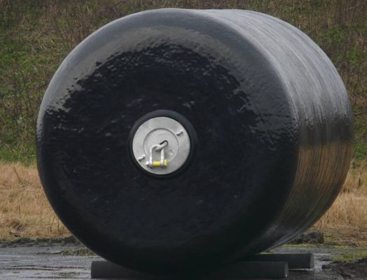 Dostosowany pływający błotnik wypełniony pianką z oponą i łańcuchem