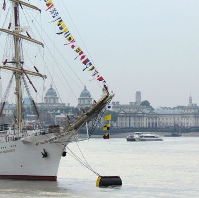 Sprzęt bezpieczeństwa morskiego Boja cumownicza ze światłem słonecznym