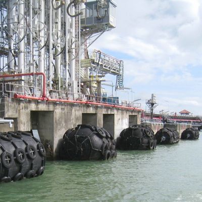 Nadmuchiwany pneumatyczny błotnik Yokohama pływający błotnik dokujący 50 kpa