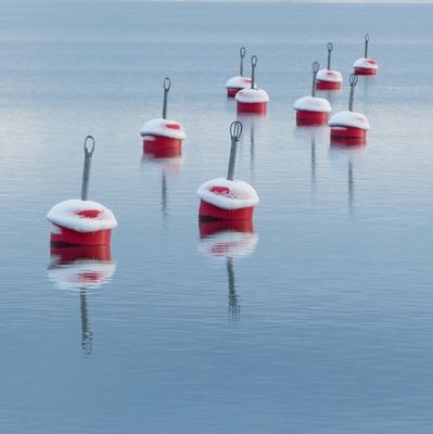 Wypełniona pianką EVA pływająca kula ograniczająca obszar bezpieczeństwa Boja cumownicza z barierą wodną